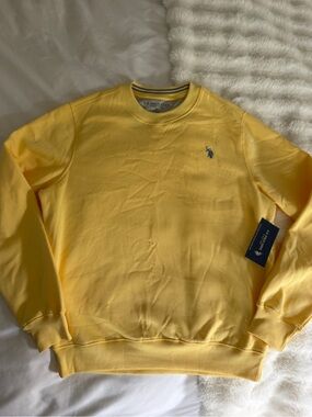 U.S. Polo Assn. Men’s M Crewneck Sweatshirt - Butter Popcorn Yellow